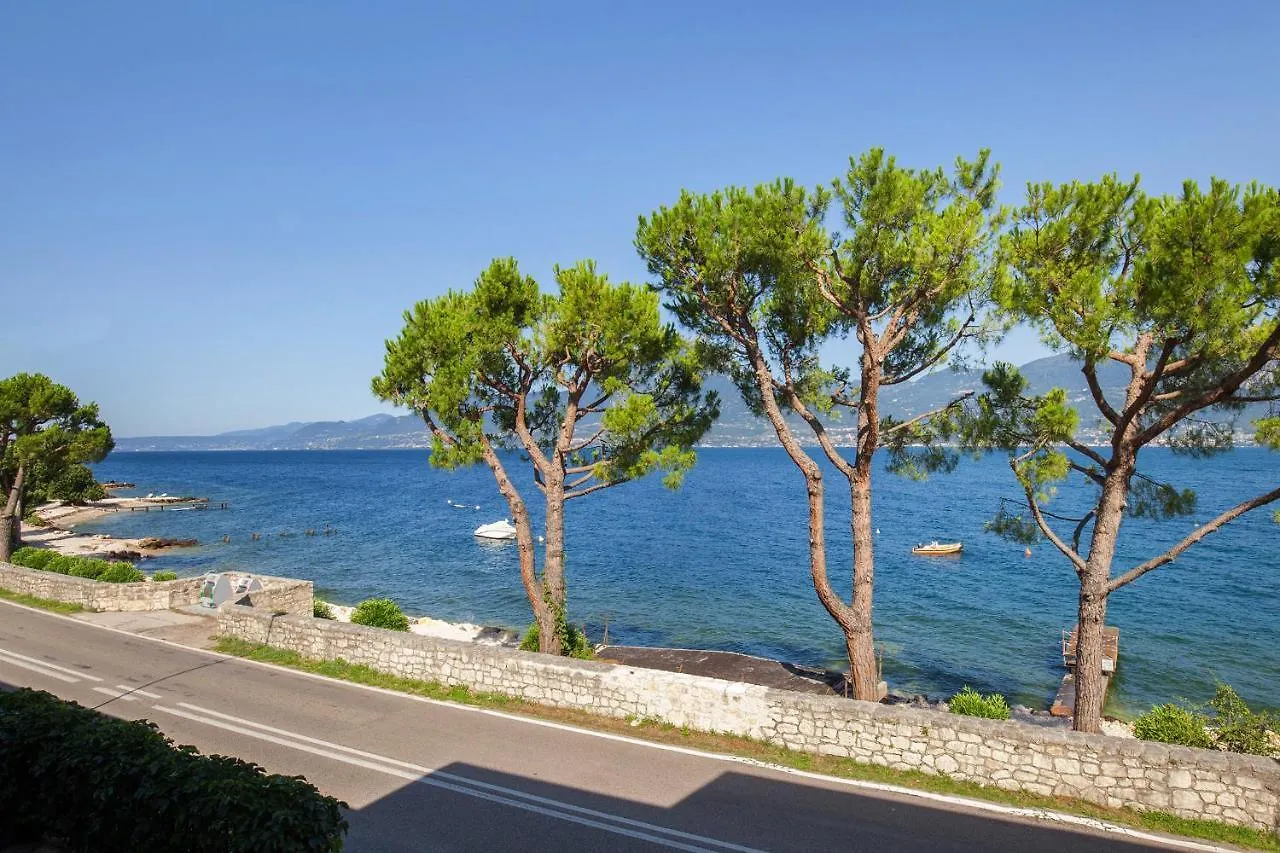 Apartment Azzurro Torri Del Benaco