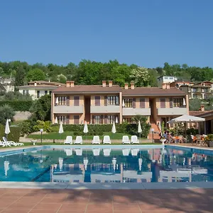 Liana Albisano Lejlighedshotel